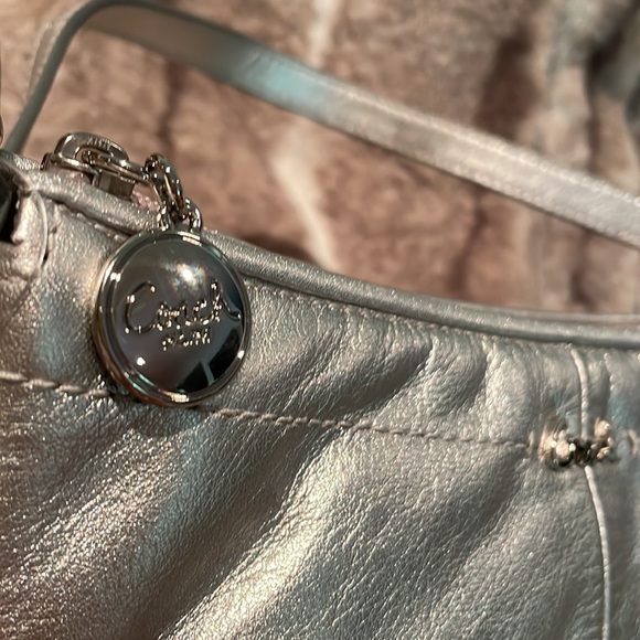 NWT Coach Silver Pleated Leather Top Handle Bag rv$148 f45548 - Picture 6 of 9